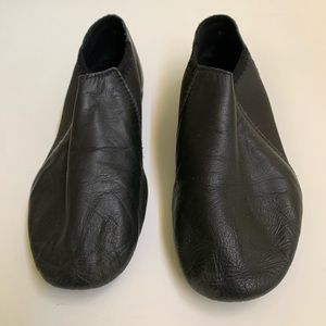 Black Leather Slip on Jazz Shoe-size 6